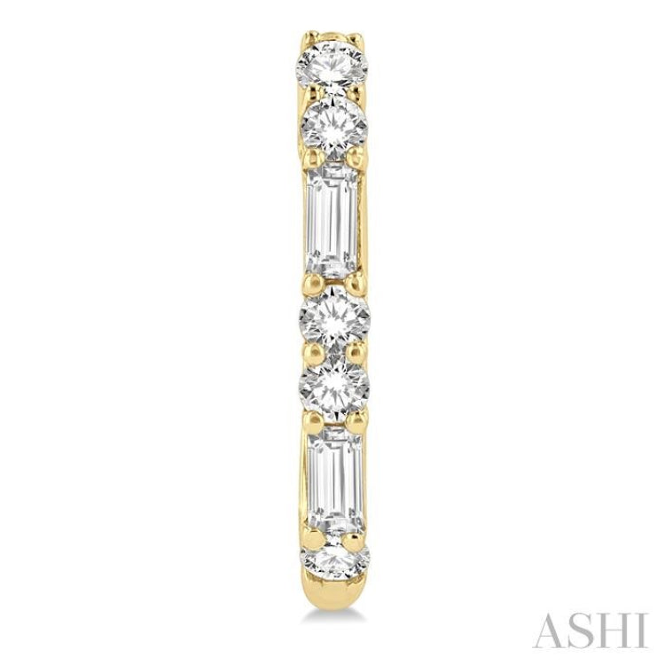 1/3 Ctw Baguette and Single Cut Diamond Petite Huggies in 14K Yellow Gold