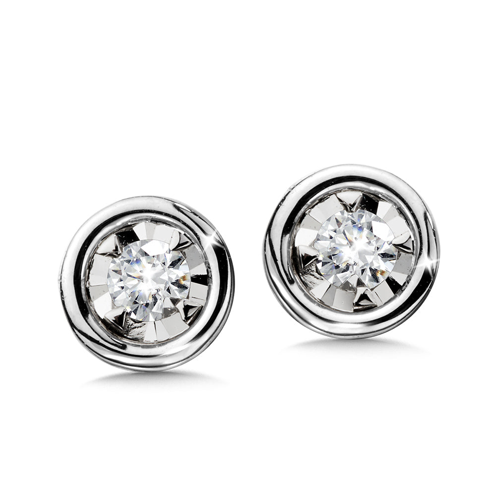 14K White Gold Diamond Star Diamond Solitaires