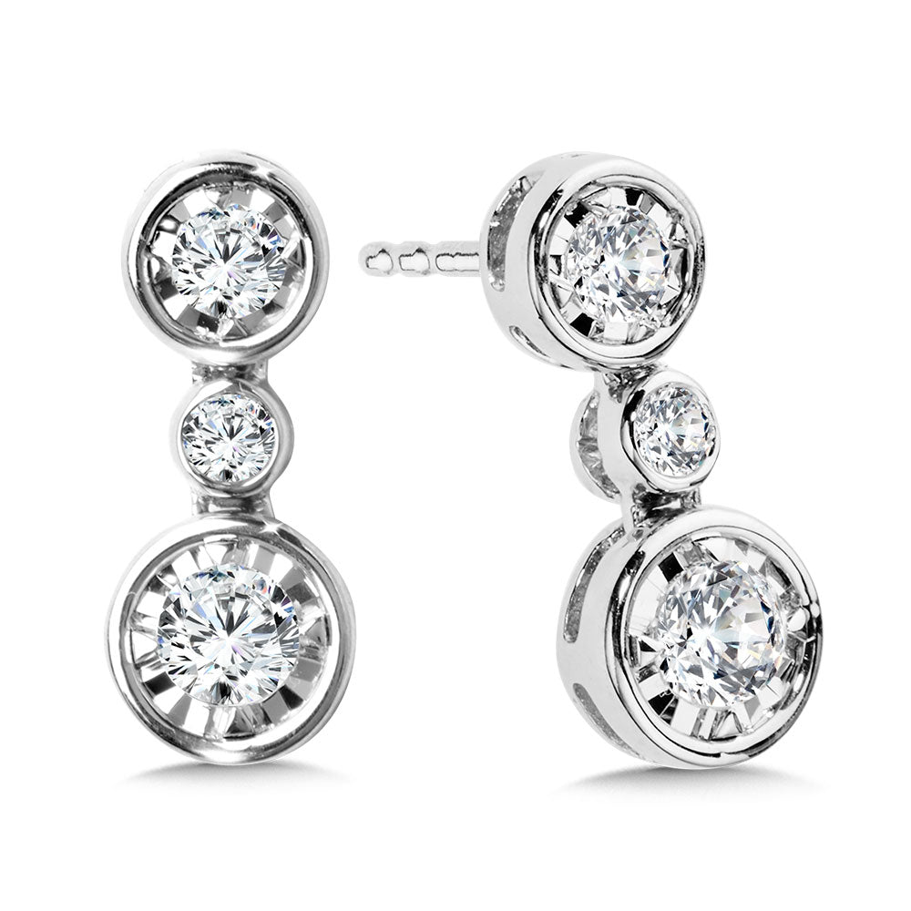 14K White Gold Diamond Star Dangling Earrings