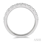 1 Ctw 11 Stone Round Cut Diamond Wedding Band in Platinum
