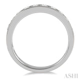 3/4 Ctw Channel Set 11 Stone Round Cut Diamond Wedding Band in Platinum