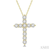 3/4 Ctw Round Cut Diamond Cross Pendant With Chain in 14K Yellow Gold