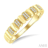 1/10 Ctw Ribbed Pod Shape Round Cut Diamond Pirouette Fashion Band in 10K Yellow Gold