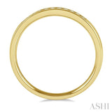 1/10 Ctw Channel Set 11 Stone Round Cut Diamond Wedding Band in 14K Yellow Gold