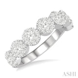 1 Ctw Jointed Circular Mount Lovebright Diamond Cluster Band in 14K White Gold